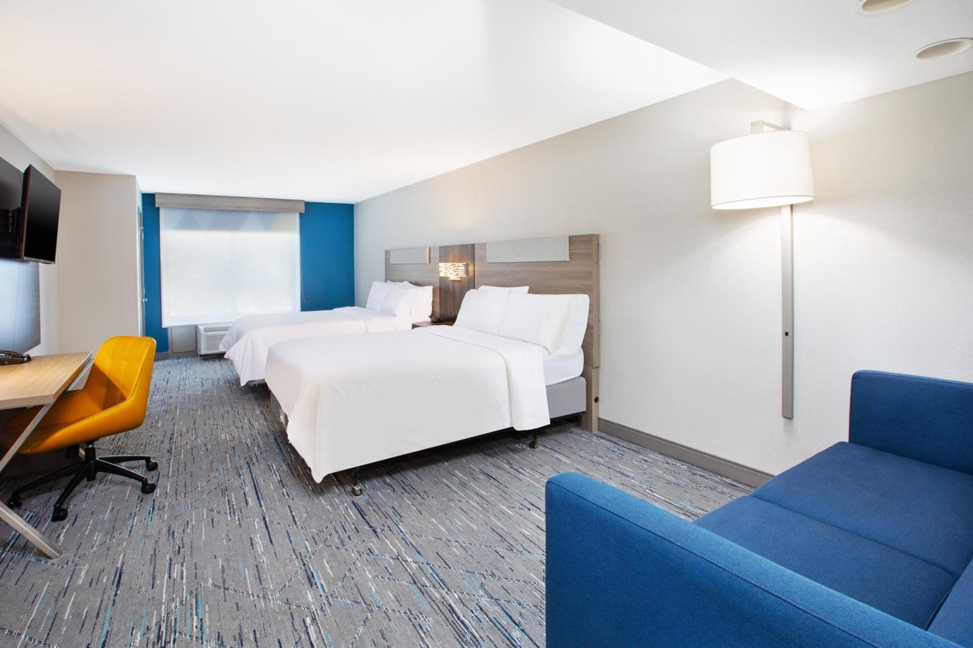 Holiday Inn Express & Suites Milwaukee Nw - Park Place By Ihg Екстер'єр фото